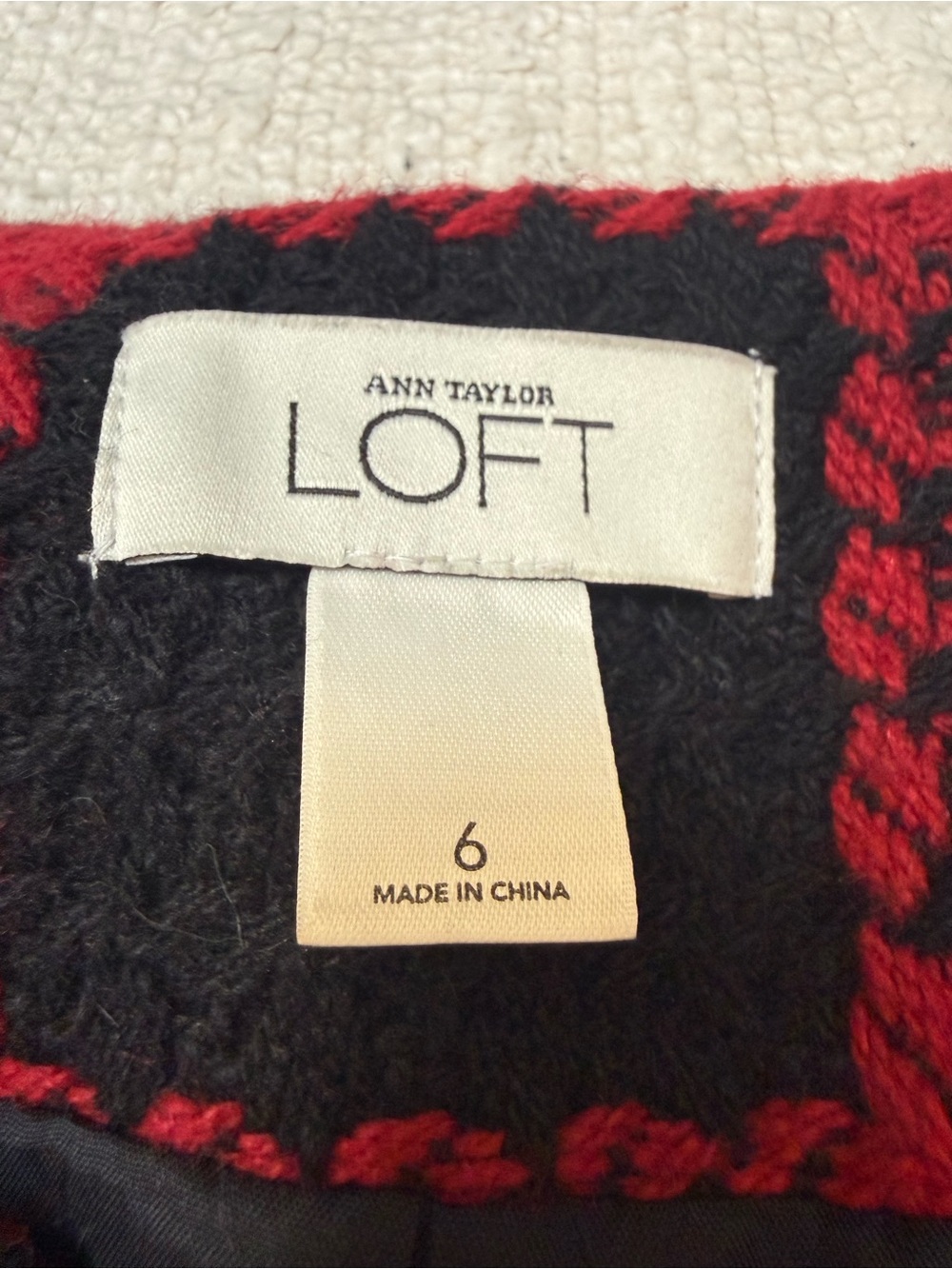 Ann Taylor LOFT Red And Black Plaid Coat Lined Flared Sleeves Size 6 - Picture 6 of 9
